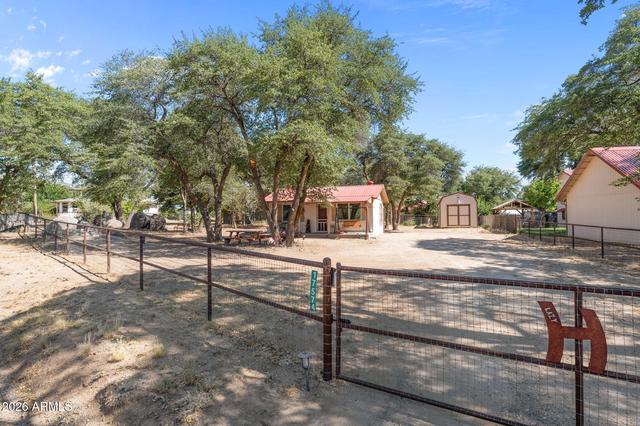 17574 W Foothill Rd, Yarnell, AZ 85362