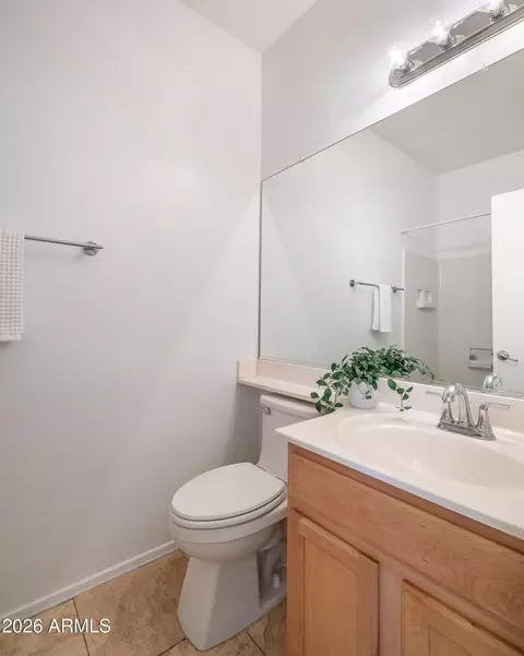 Bath - 10058 E Kilarea Ave, Mesa, AZ 85209 photo 2 of 3