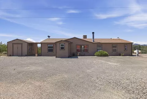 17455 E Old Cherry Rd, Dewey, AZ 86327