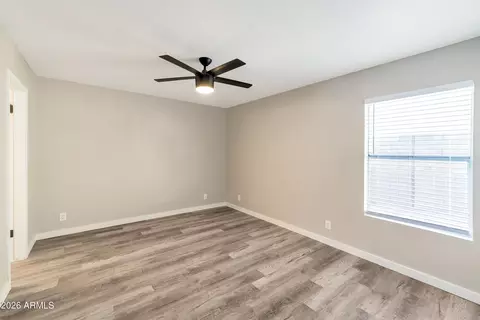 Bedroom - 2726 E Beck Ln, Phoenix, AZ 85032 photo 2 of 3