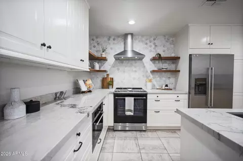 Kitchen - 1726 E Behrend Dr, Phoenix, AZ 85024 photo 2 of 4