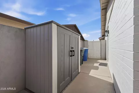 Exterior - 1358 E Chilton Dr, Tempe, AZ 85283 photo 8 of 8
