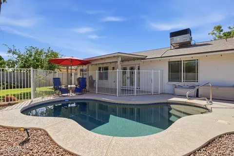 Exterior - 1358 E Chilton Dr, Tempe, AZ 85283 photo 3 of 8