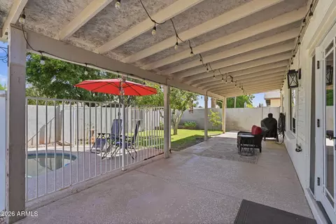 Exterior - 1358 E Chilton Dr, Tempe, AZ 85283 photo 4 of 8