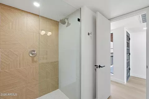 Bath - 8344 N 21st Dr #I211, Phoenix, AZ 85021 photo 4 of 4
