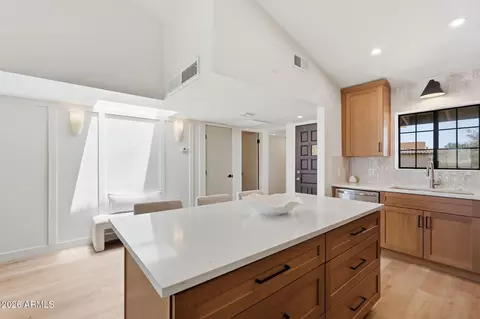 Kitchen - 8344 N 21st Dr #I211, Phoenix, AZ 85021 photo 5 of 6
