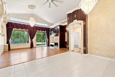 Living - 718 E Orangewood Ave, Phoenix, AZ 85020 photo 4 of 9