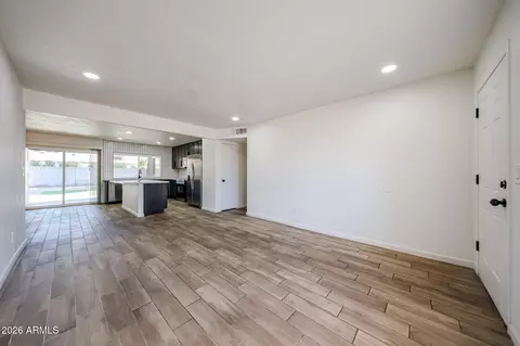 4034 E Windrose Dr, Phoenix, AZ 85032 photo 5