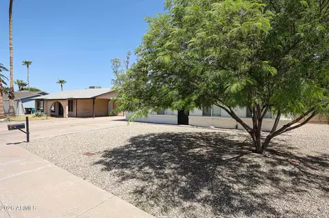 4034 E Windrose Dr, Phoenix, AZ 85032 photo 3