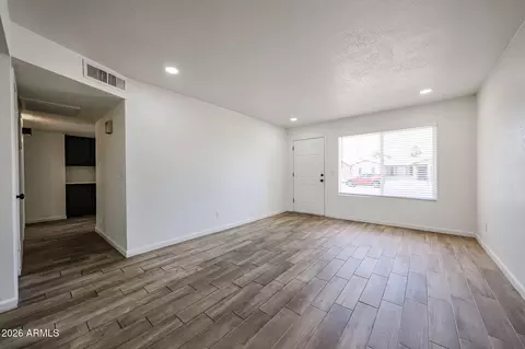 4034 E Windrose Dr, Phoenix, AZ 85032 photo 6