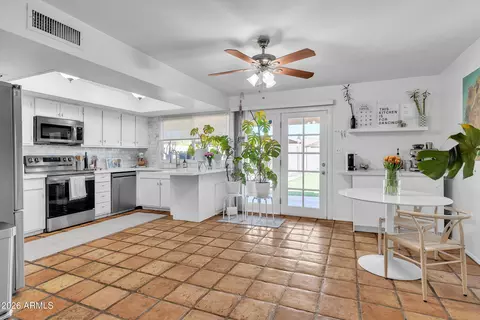 Kitchen - 2170 E Minton Dr, Tempe, AZ 85282 photo 1 of 6