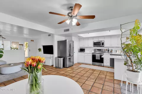 Kitchen - 2170 E Minton Dr, Tempe, AZ 85282 photo 6 of 6