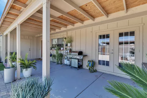 Exterior - 2170 E Minton Dr, Tempe, AZ 85282 photo 6 of 8