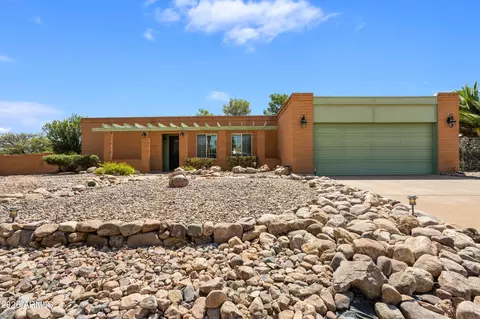 1932 Piccadilly Ln, Sierra Vista, AZ 85635