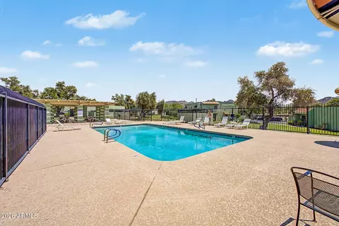 Exterior - 803 E Cochise Dr, Phoenix, AZ 85020 photo 9 of 12