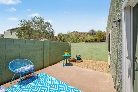 Exterior - 803 E Cochise Dr, Phoenix, AZ 85020 photo 5 of 12