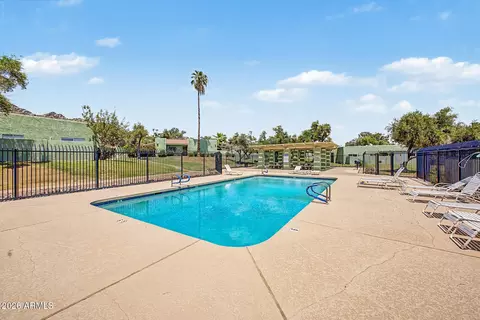 Exterior - 803 E Cochise Dr, Phoenix, AZ 85020 photo 10 of 12
