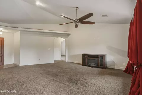 Living - 708 S Ridgeway Ln, Payson, AZ 85541 photo 2 of 3