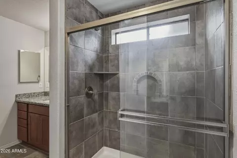 Bath - 708 S Ridgeway Ln, Payson, AZ 85541 photo 2 of 3