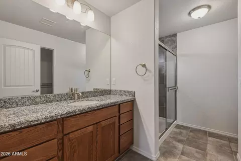 Bath - 708 S Ridgeway Ln, Payson, AZ 85541 photo 1 of 3