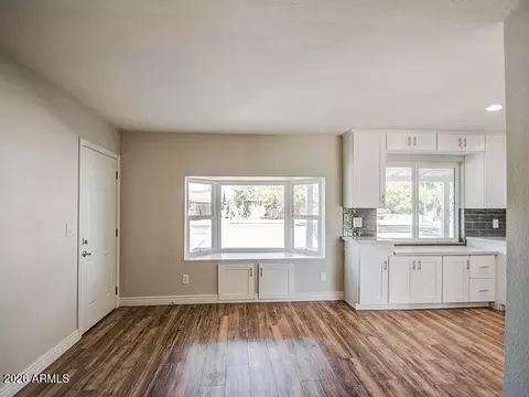 Living - 3317 W Montecito Ave, Phoenix, AZ 85017 photo 1 of 8