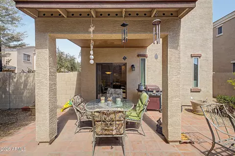 Exterior - 1322 E Dunbar Dr, Phoenix, AZ 85042 photo 1 of 4