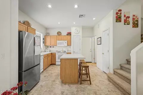 Kitchen - 1322 E Dunbar Dr, Phoenix, AZ 85042 photo 1 of 4