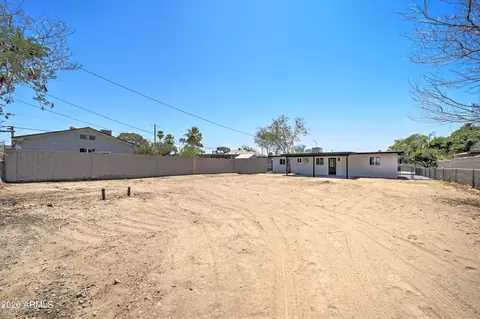 Exterior - 1306 W Brown St, Phoenix, AZ 85021 photo 5 of 6