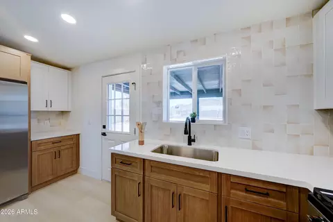 Kitchen - 1306 W Brown St, Phoenix, AZ 85021 photo 2 of 3