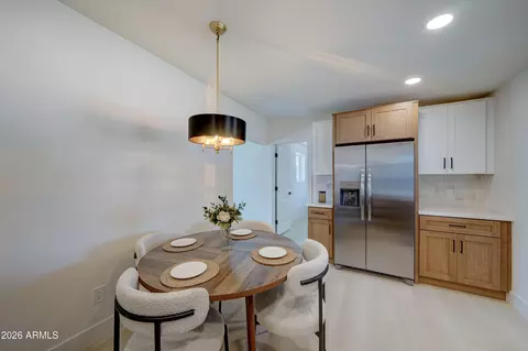 Dining - 1306 W Brown St, Phoenix, AZ 85021 photo 1 of 1