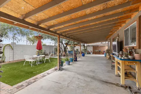 Exterior - 1229 E Devonshire Ave, Phoenix, AZ 85014 photo 9 of 22