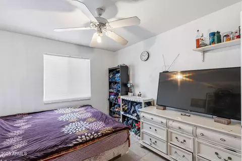 Bedroom - 1229 E Devonshire Ave, Phoenix, AZ 85014 photo 7 of 8