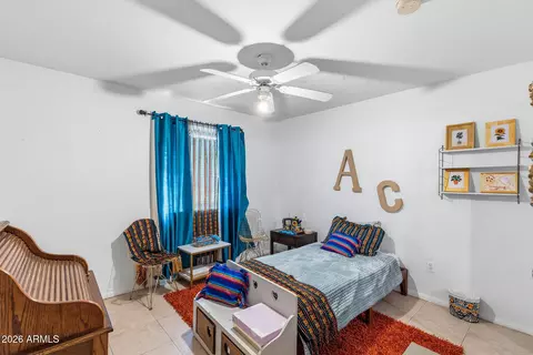 Bedroom - 1229 E Devonshire Ave, Phoenix, AZ 85014 photo 1 of 8