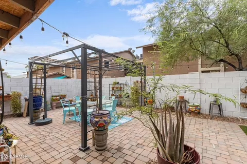 Exterior - 1229 E Devonshire Ave, Phoenix, AZ 85014 photo 12 of 22