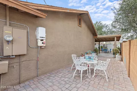 Exterior - 1229 E Devonshire Ave, Phoenix, AZ 85014 photo 7 of 22
