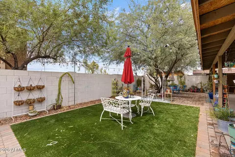 Exterior - 1229 E Devonshire Ave, Phoenix, AZ 85014 photo 18 of 22