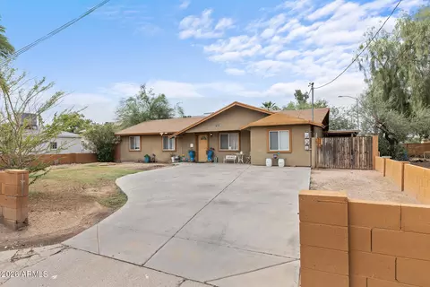 Exterior - 1229 E Devonshire Ave, Phoenix, AZ 85014 photo 3 of 22