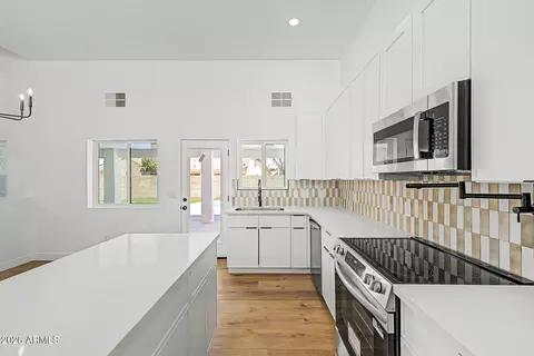 1503 N N Spg, Mesa, AZ 85203 photo 4