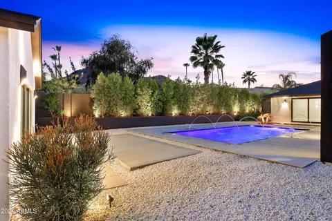 Exterior - 1955 E Greenway Rd, Phoenix, AZ 85022 photo 2 of 7
