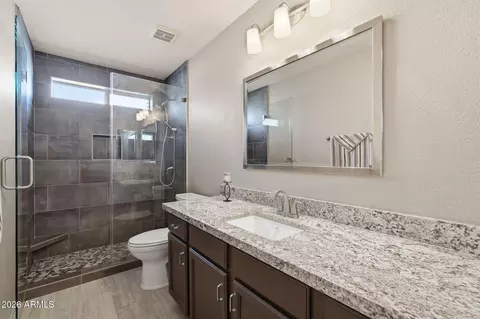 Bath - 207 E Devon Dr, Gilbert, AZ 85296 photo 4 of 4
