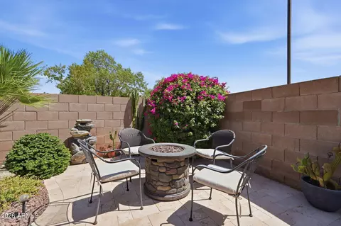 Exterior - 207 E Devon Dr, Gilbert, AZ 85296 photo 3 of 4