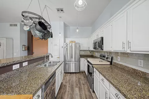 Kitchen - 444 S Gibson St, Gilbert, AZ 85296 photo 1 of 2