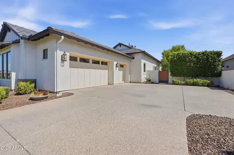 Exterior - 2653 E Oriole Dr, Gilbert, AZ 85297 photo 3 of 33