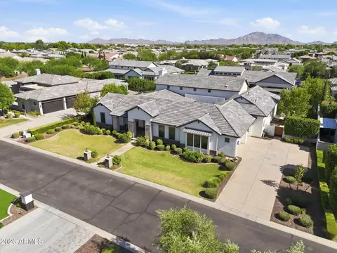View/Area - 2653 E Oriole Dr, Gilbert, AZ 85297 photo 1 of 8