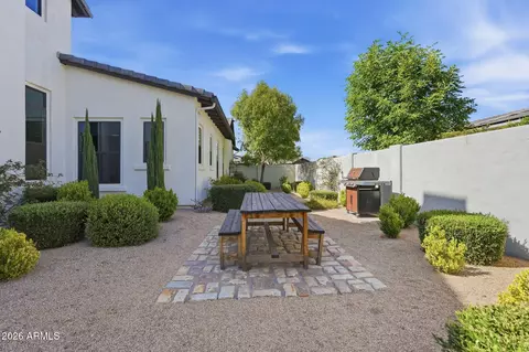 Exterior - 2653 E Oriole Dr, Gilbert, AZ 85297 photo 9 of 33
