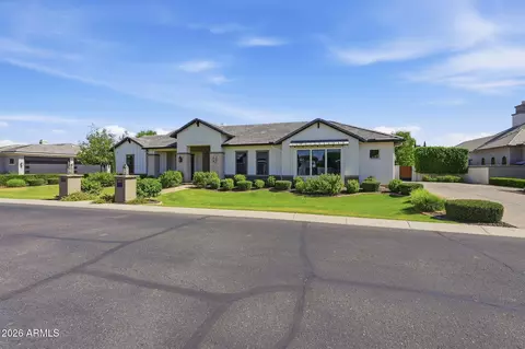 Exterior - 2653 E Oriole Dr, Gilbert, AZ 85297 photo 2 of 33