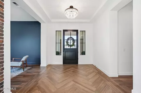 Entry Way - 2653 E Oriole Dr, Gilbert, AZ 85297 photo 2 of 8