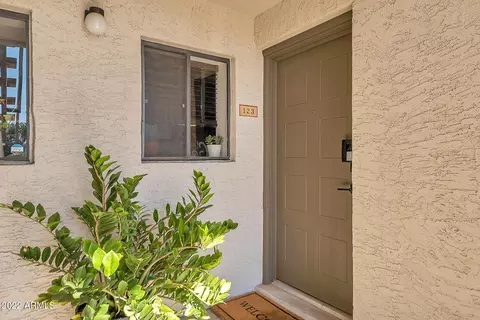 6480 N 82nd St #1123, Scottsdale, AZ 85250