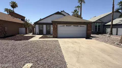 851 E Rockwell Dr, Chandler, AZ 85225