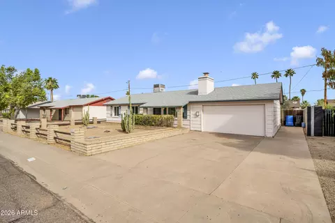 Exterior - 3472 E Sharon Dr, Phoenix, AZ 85032 photo 3 of 8